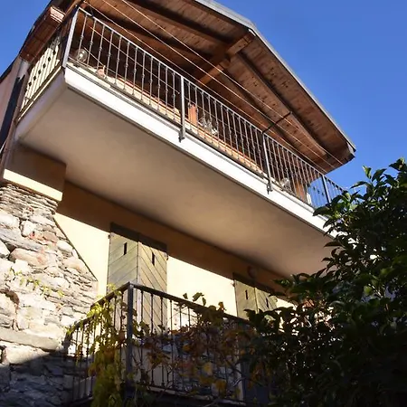 La Torretta Sul Fiume Feriehus Agrano